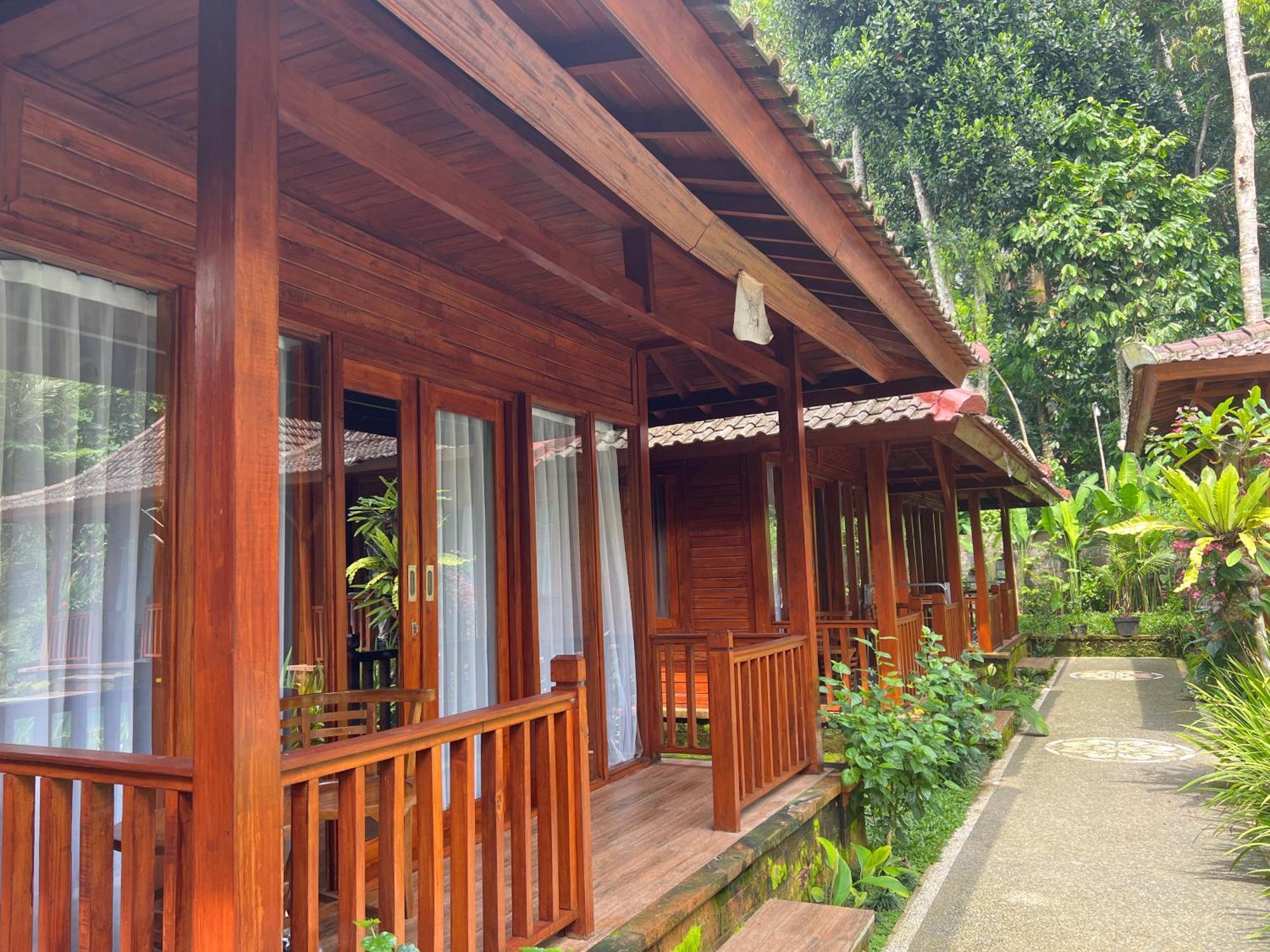 Pondok Manca Undisan ภายนอก รูปภาพ